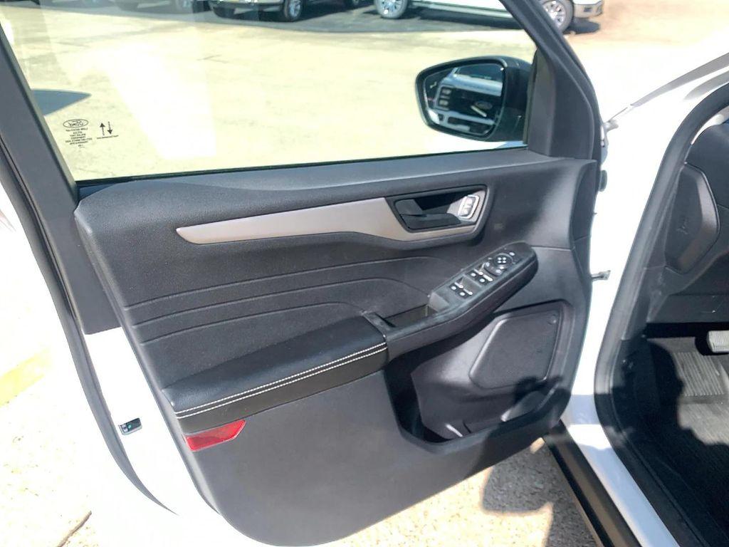 used 2022 Ford Escape car, priced at $24,995