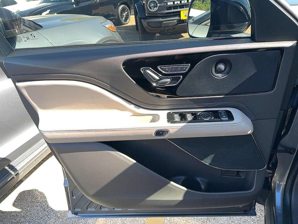 used 2023 Lincoln Aviator car, priced at $51,995