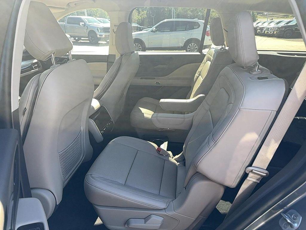 used 2023 Lincoln Aviator car, priced at $51,995