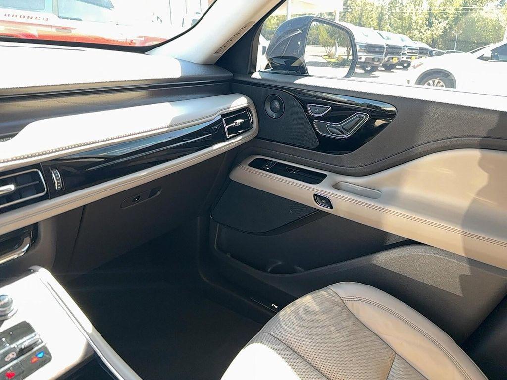used 2023 Lincoln Aviator car, priced at $51,995