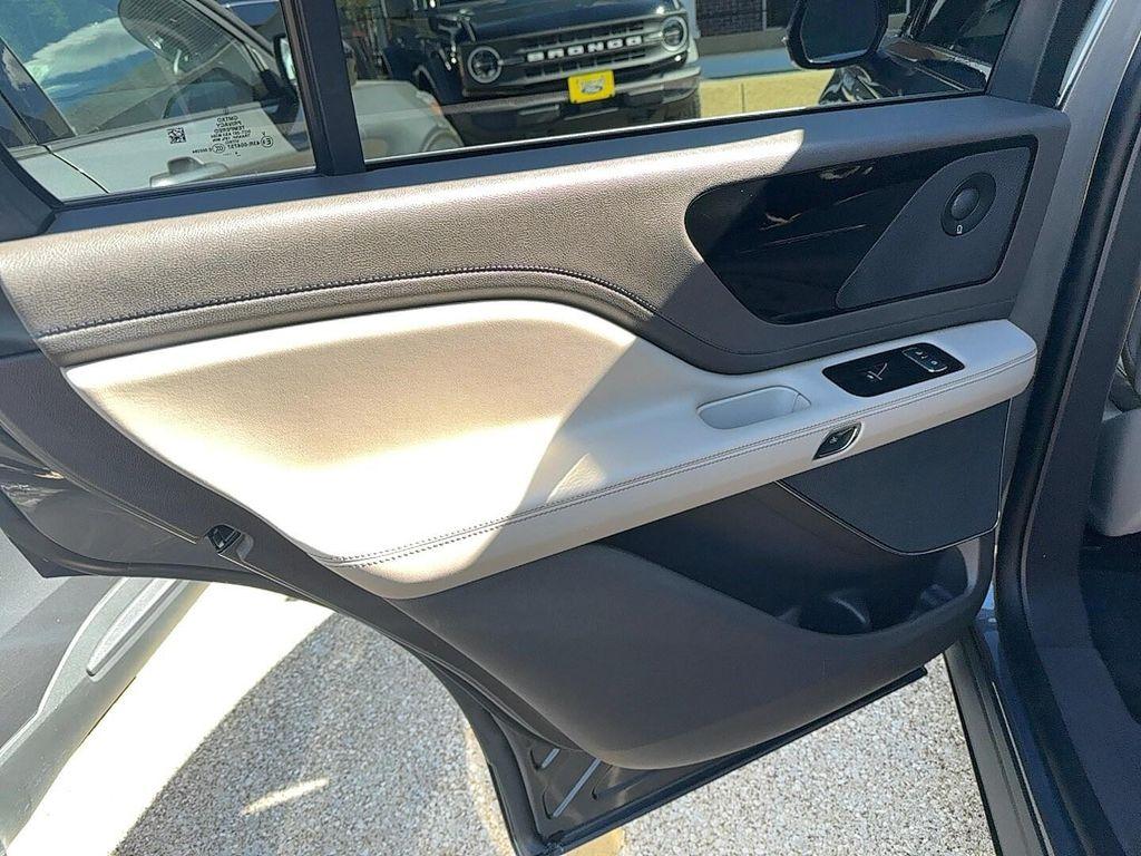 used 2023 Lincoln Aviator car, priced at $51,995