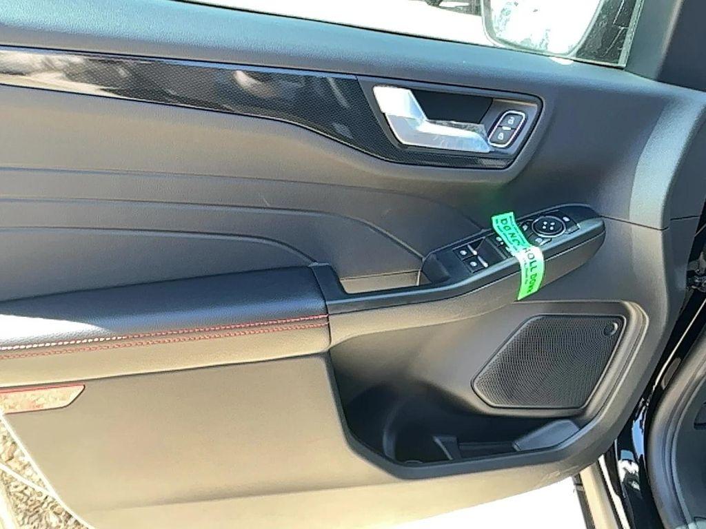 new 2025 Ford Escape car, priced at $28,546