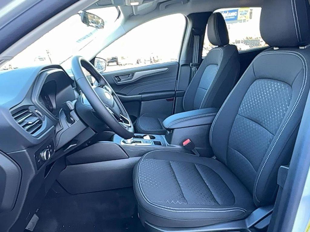 new 2025 Ford Escape car, priced at $28,696