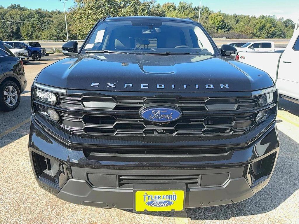 new 2025 Ford Expedition car, priced at $66,186