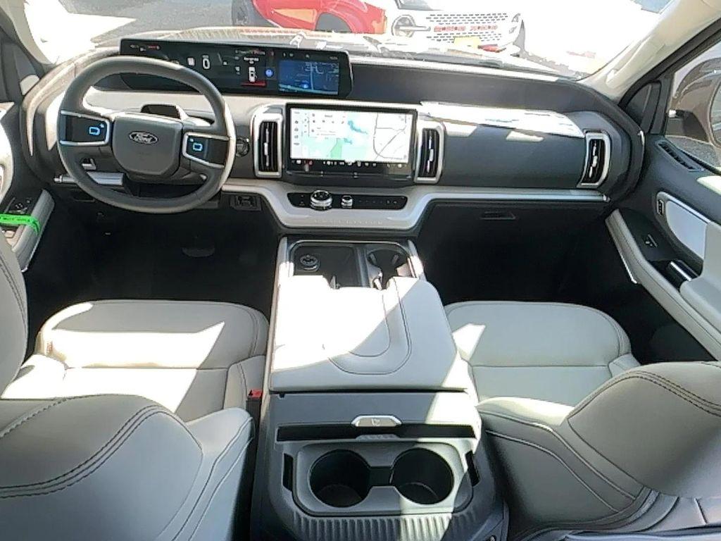 new 2025 Ford Expedition car, priced at $66,186