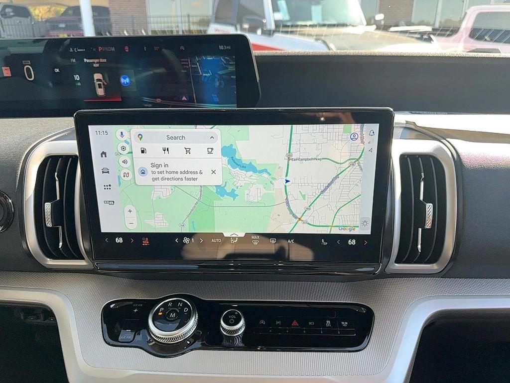 new 2025 Ford Expedition car, priced at $66,186