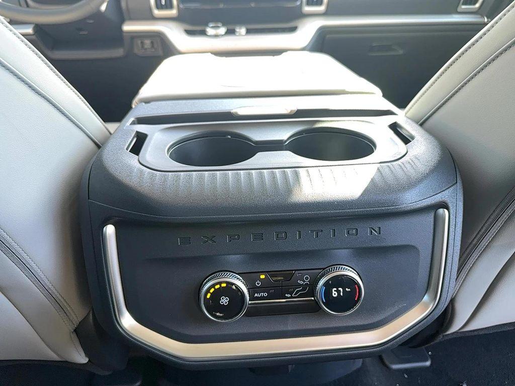 new 2025 Ford Expedition car, priced at $66,186