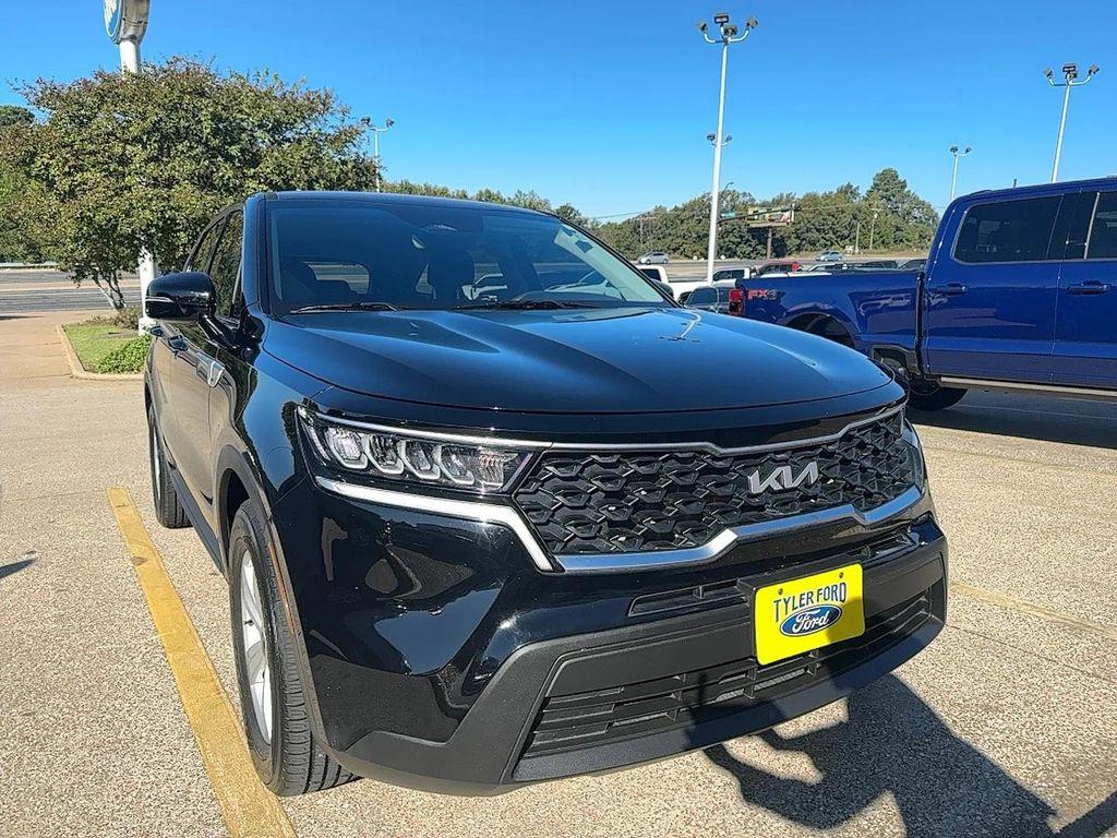 used 2022 Kia Sorento car, priced at $21,995