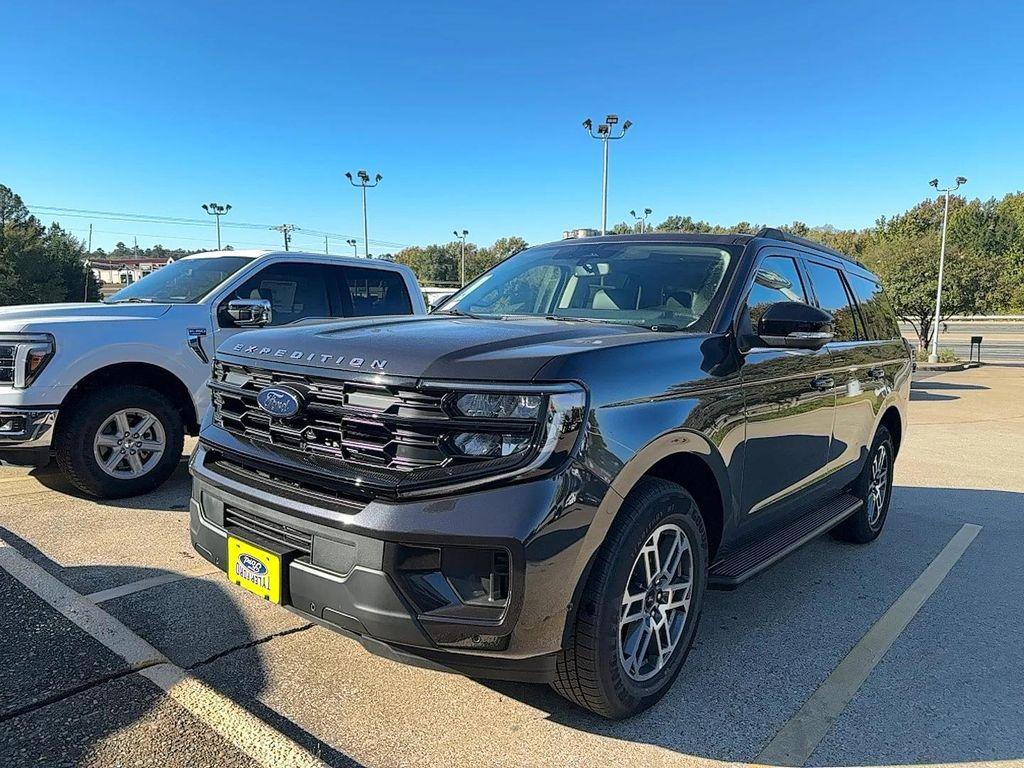 new 2025 Ford Expedition car, priced at $67,400