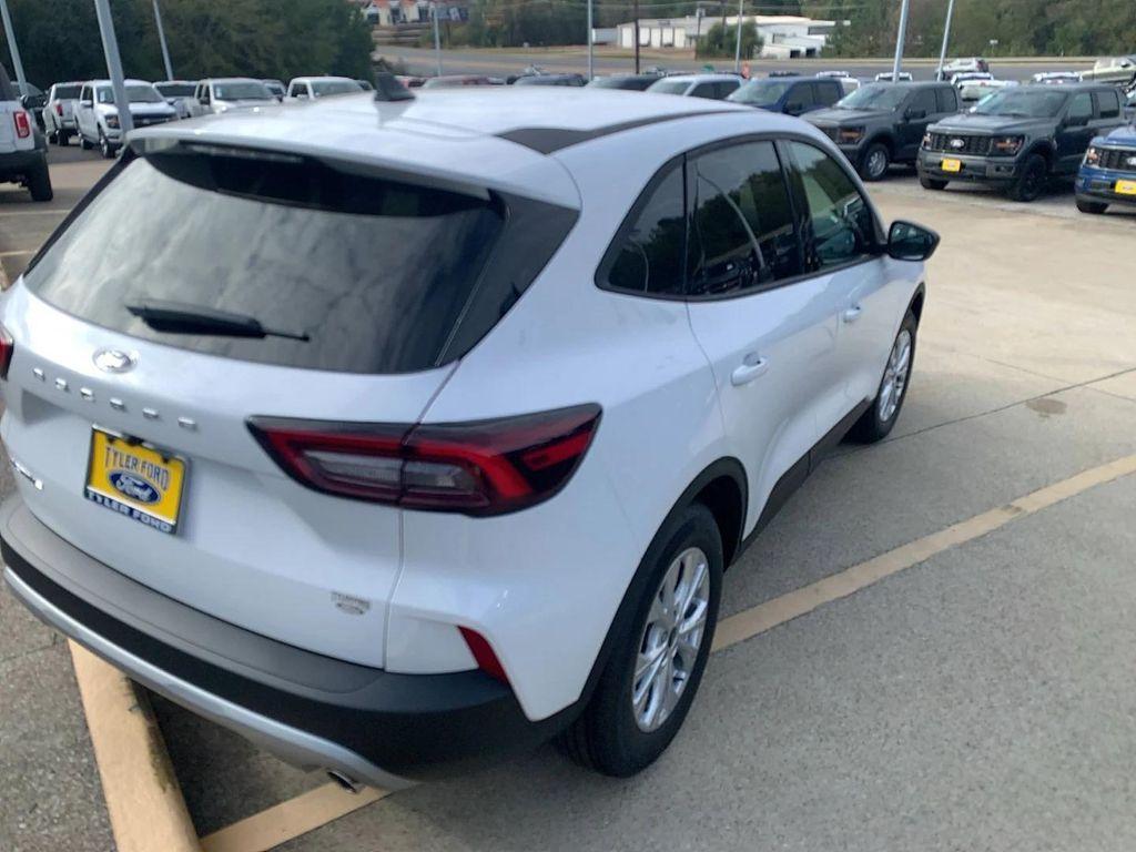 new 2025 Ford Escape car, priced at $26,664