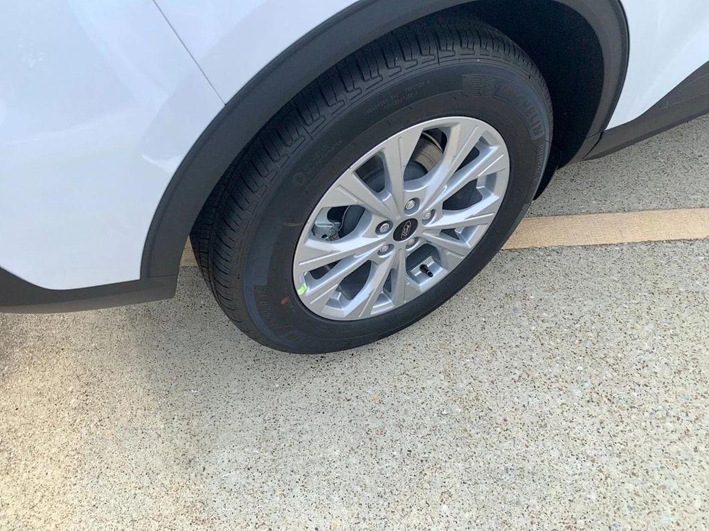 new 2025 Ford Escape car, priced at $26,664