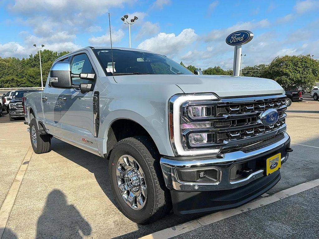 new 2025 Ford F-250 car, priced at $84,721