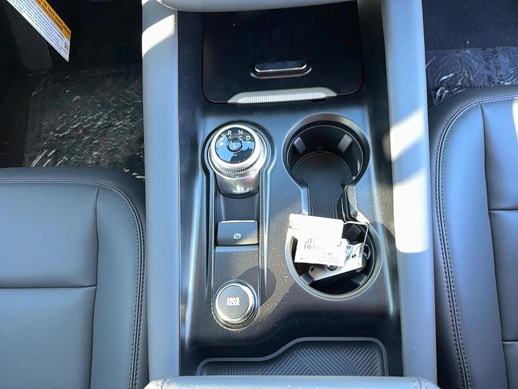 new 2025 Ford Explorer car, priced at $41,620