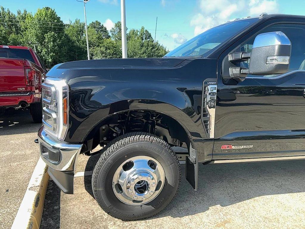 new 2025 Ford F-350 car, priced at $88,480