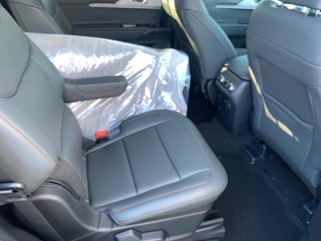 new 2025 Ford Explorer car, priced at $41,763