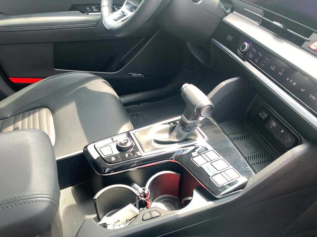 used 2025 Kia Sportage car, priced at $33,995