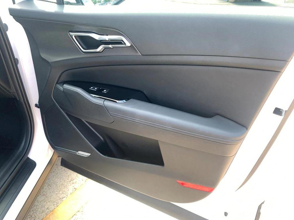 used 2025 Kia Sportage car, priced at $33,995
