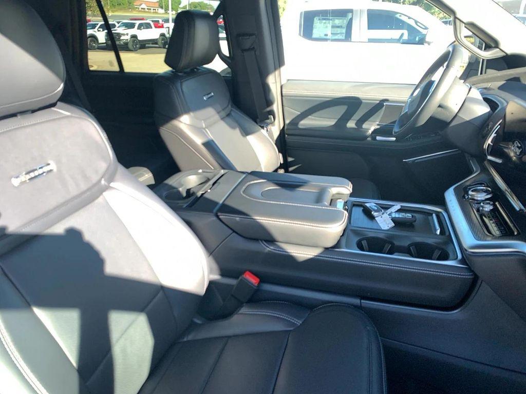 new 2025 Ford Expedition car, priced at $80,896