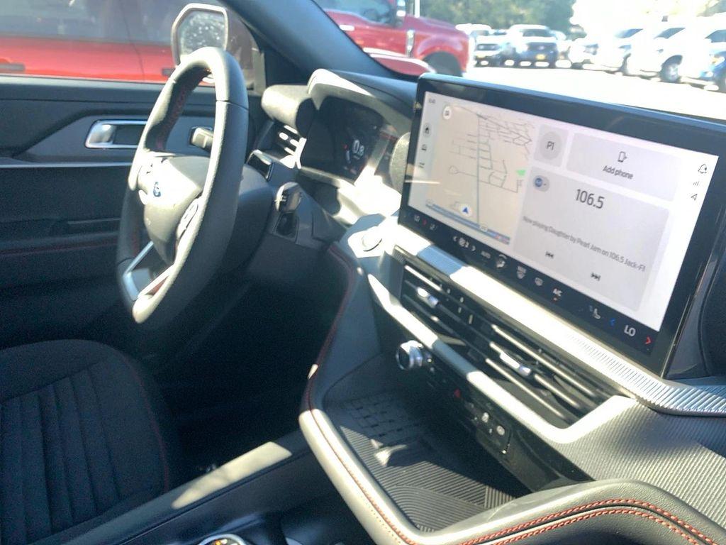 new 2025 Ford Explorer car, priced at $45,962