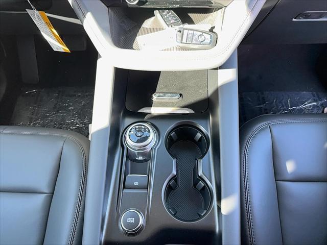 new 2025 Ford Explorer car, priced at $42,064