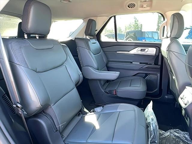 new 2025 Ford Explorer car, priced at $42,064