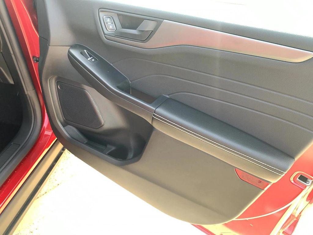 new 2025 Ford Escape car, priced at $27,269