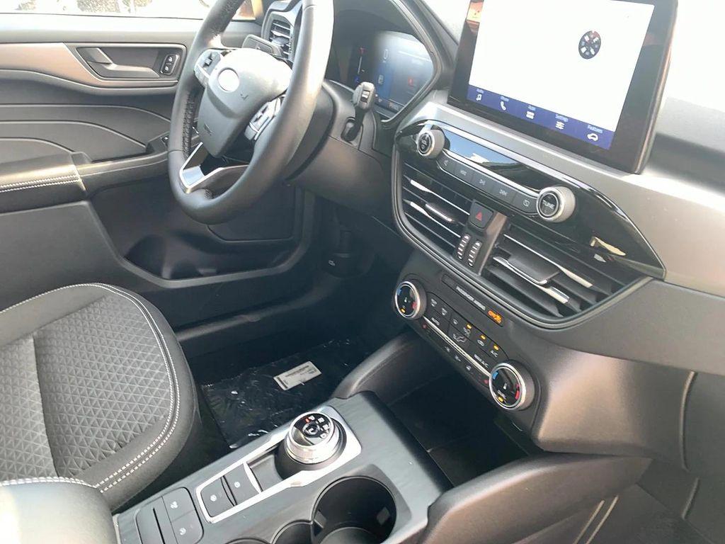 new 2025 Ford Escape car, priced at $27,269