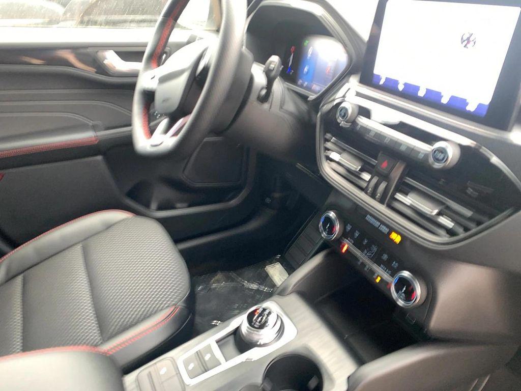 new 2025 Ford Escape car, priced at $30,641
