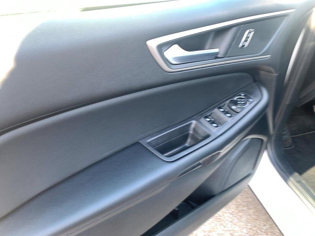 used 2024 Ford Edge car, priced at $28,995