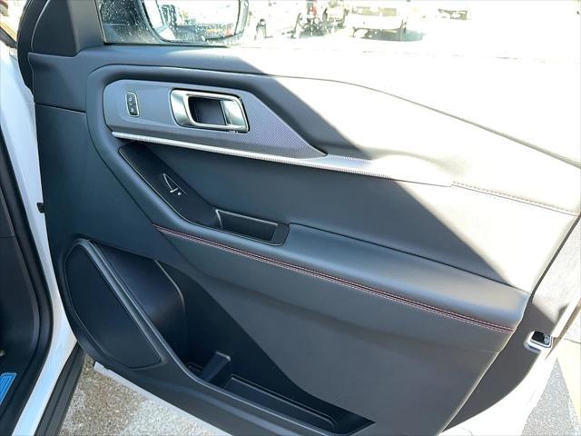 new 2025 Ford Explorer car, priced at $43,684