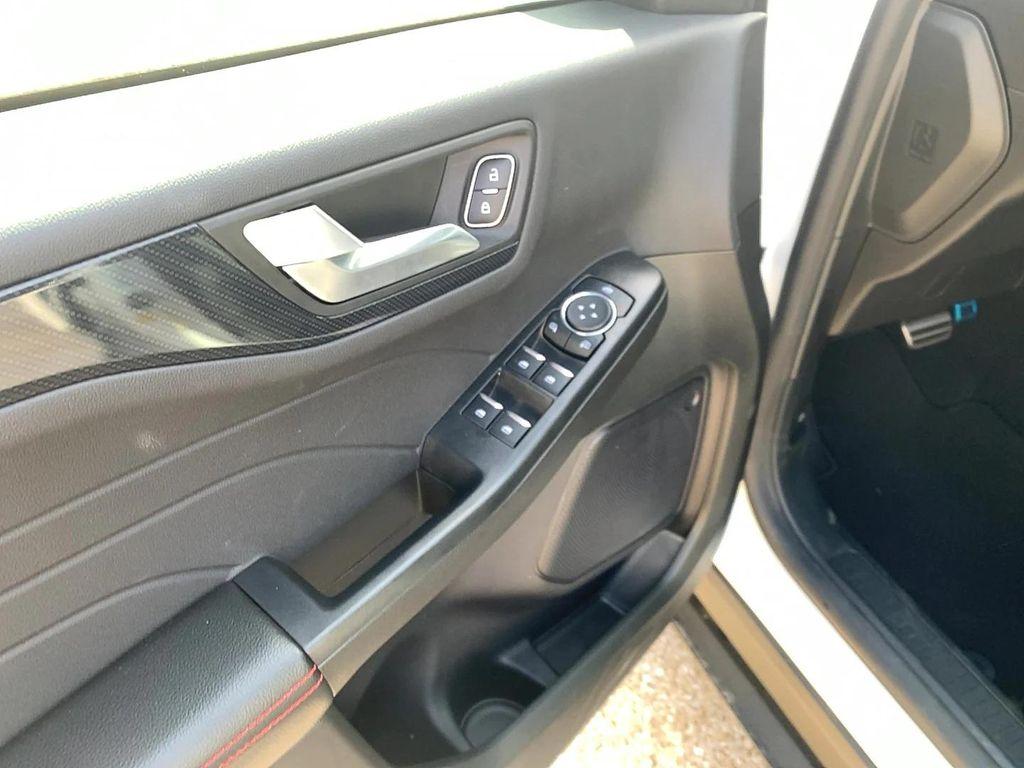 new 2024 Ford Escape car, priced at $27,998