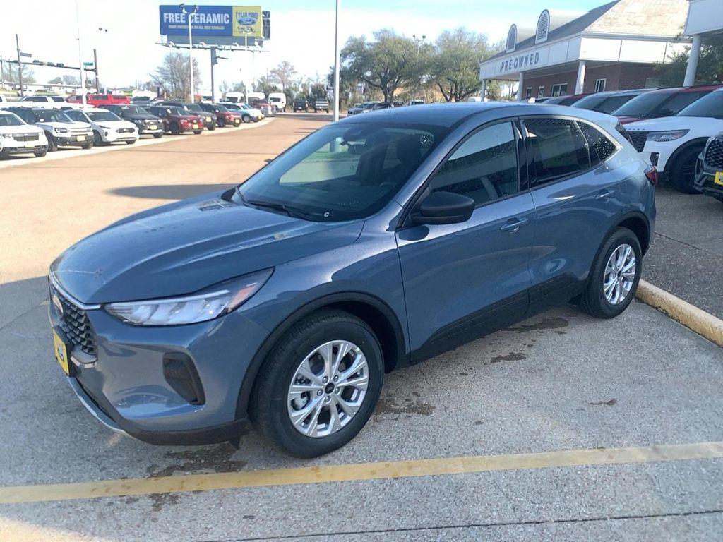 new 2025 Ford Escape car, priced at $30,297