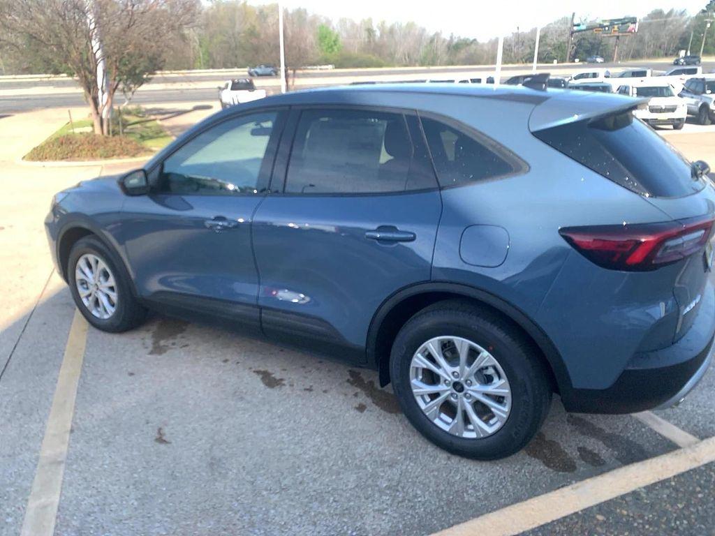 new 2025 Ford Escape car, priced at $30,297