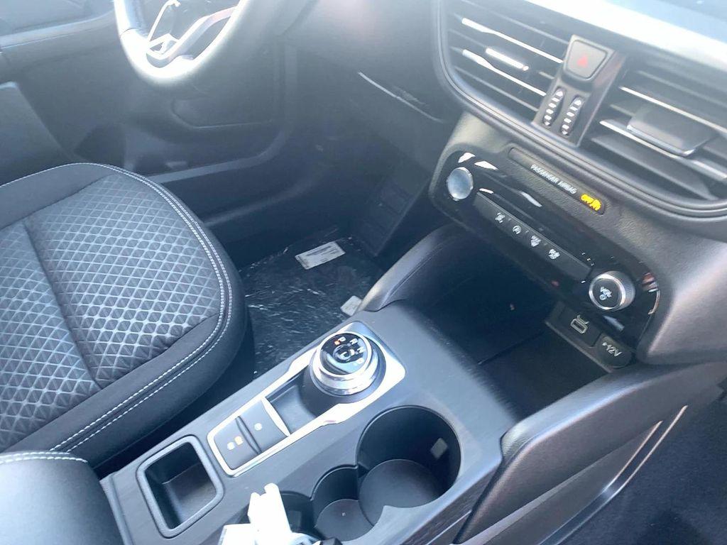 new 2025 Ford Escape car, priced at $30,297
