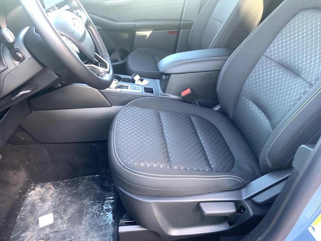 new 2025 Ford Escape car, priced at $30,297