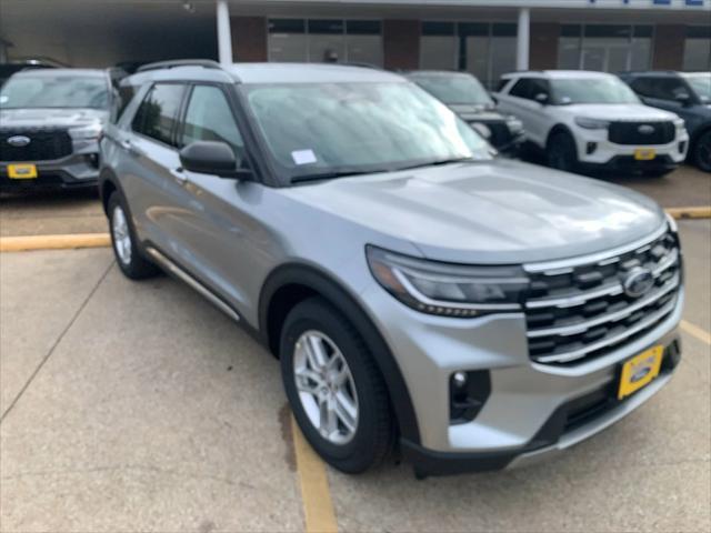 new 2025 Ford Explorer car, priced at $41,995