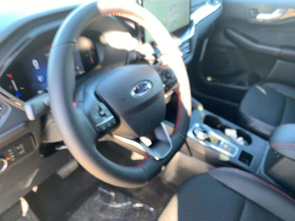 new 2025 Ford Escape car, priced at $27,759