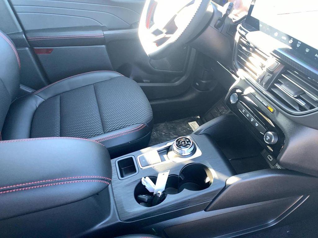 new 2025 Ford Escape car, priced at $27,759