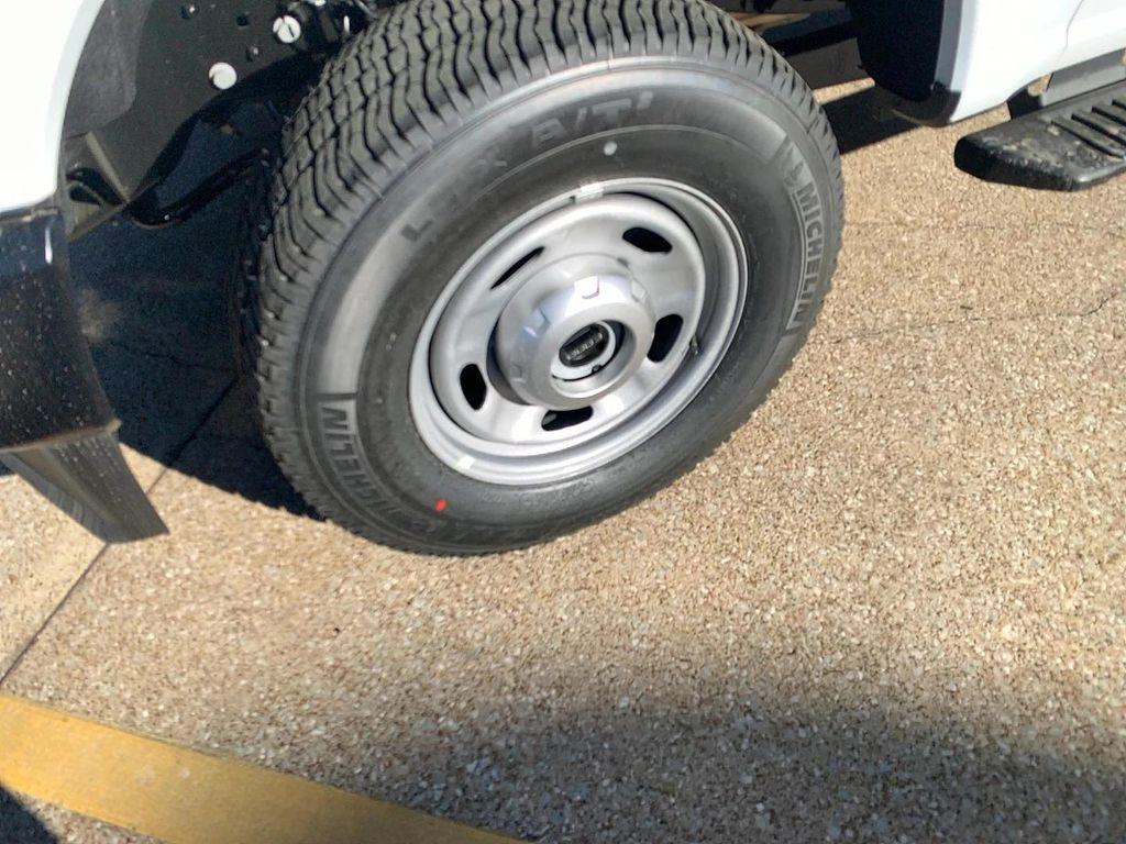 new 2025 Ford F-250 car, priced at $50,520