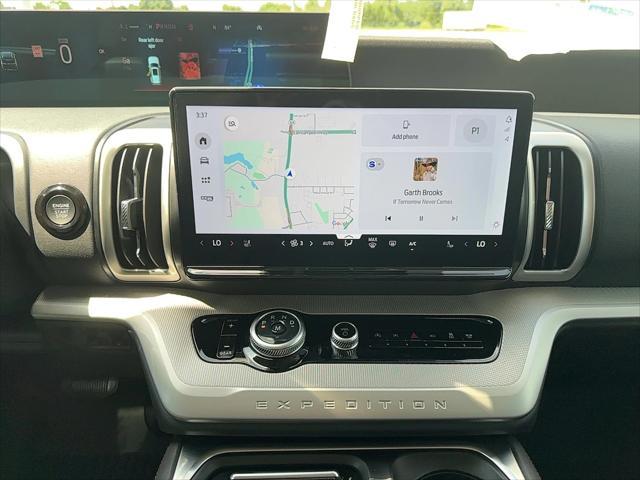 new 2025 Ford Expedition car, priced at $71,650