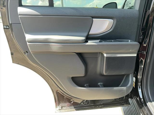 new 2025 Ford Expedition car, priced at $71,650
