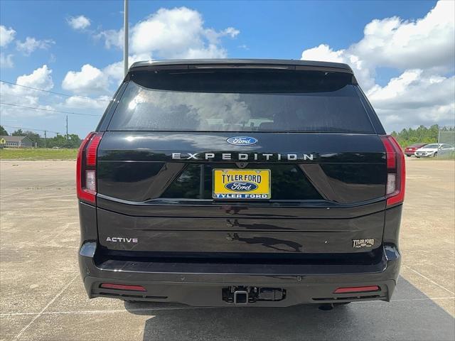 new 2025 Ford Expedition car, priced at $71,650