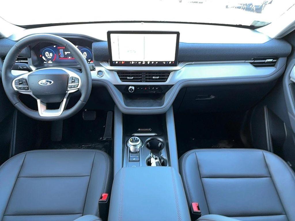 new 2025 Ford Explorer car, priced at $41,760