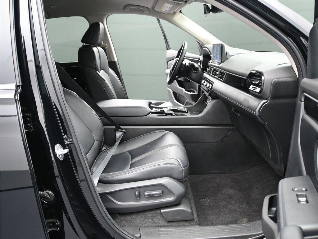 used 2024 Honda Pilot car, priced at $36,700