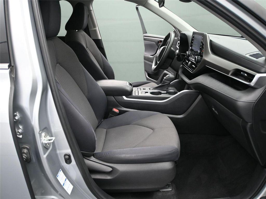 used 2020 Toyota Highlander car, priced at $25,700