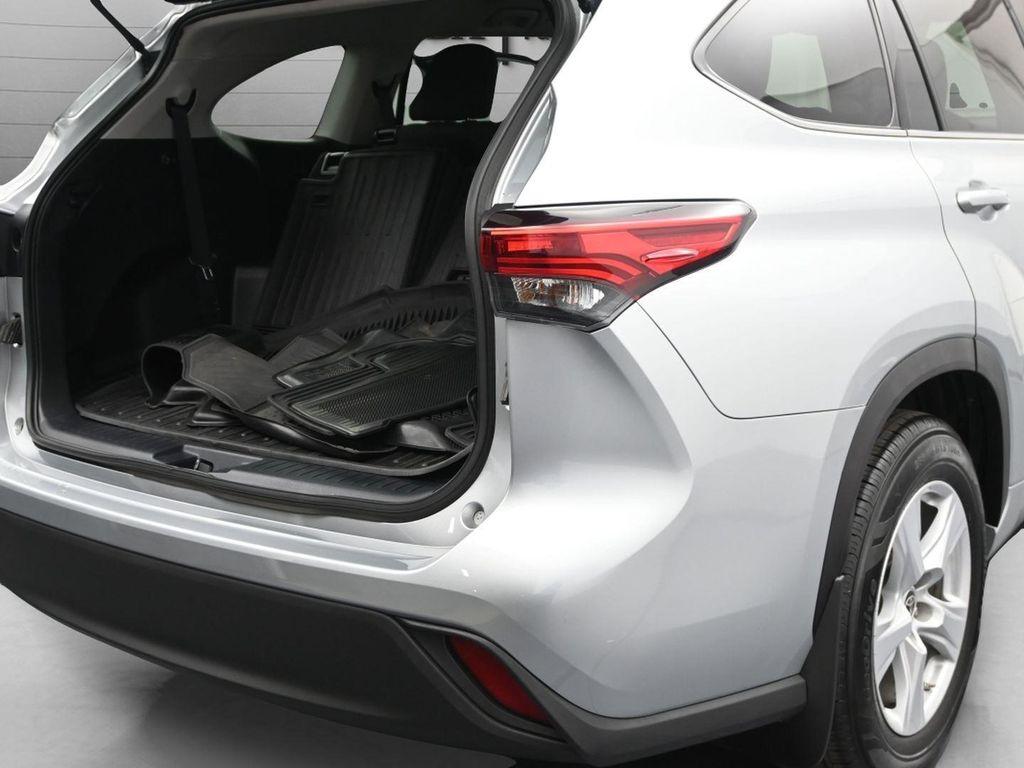 used 2020 Toyota Highlander car, priced at $25,700