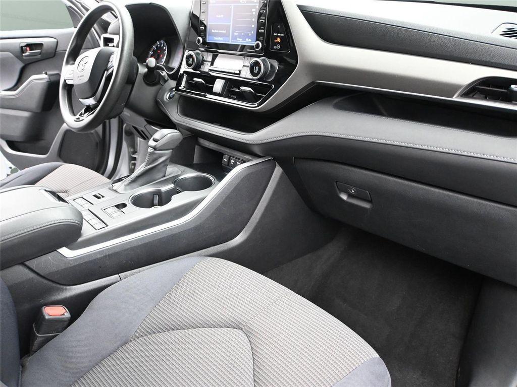 used 2020 Toyota Highlander car, priced at $25,700