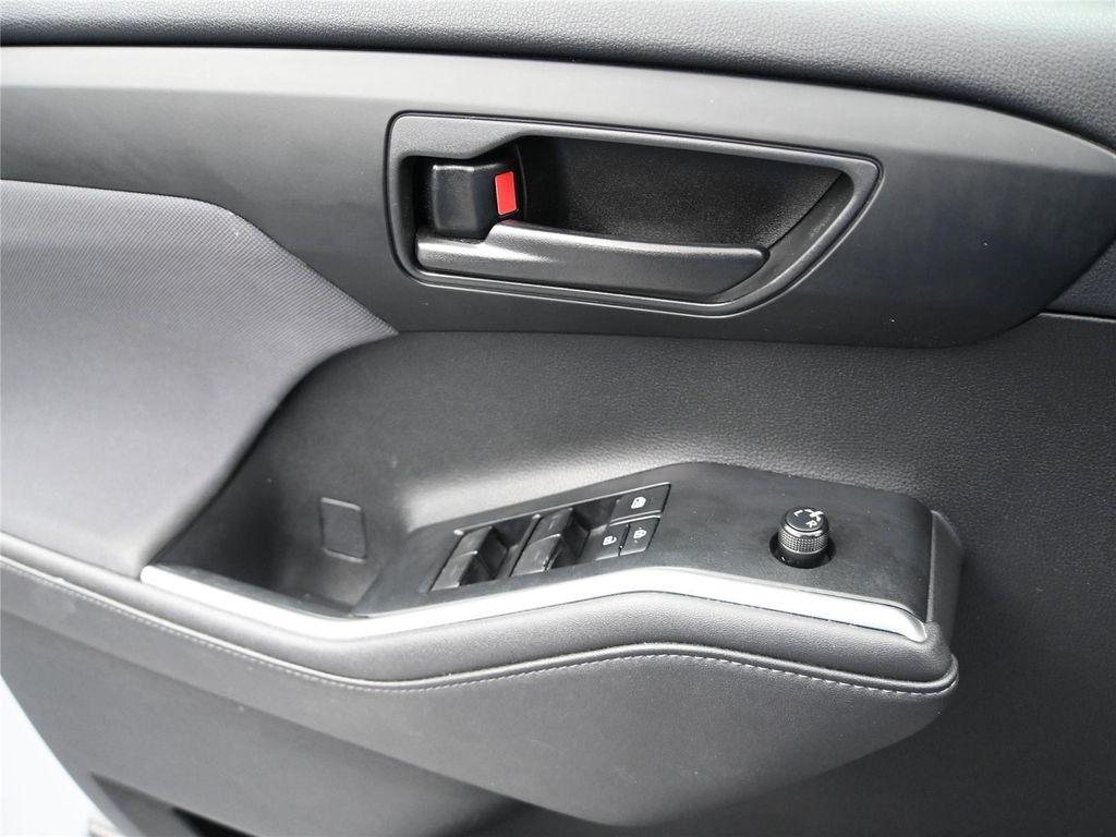 used 2020 Toyota Highlander car, priced at $25,700