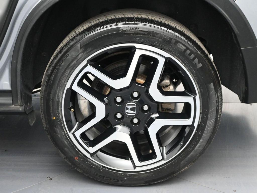 used 2022 Honda Passport car, priced at $35,000
