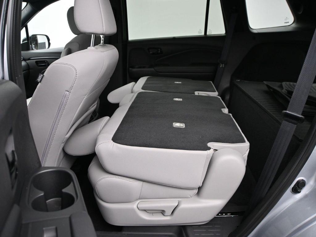used 2022 Honda Passport car, priced at $35,000